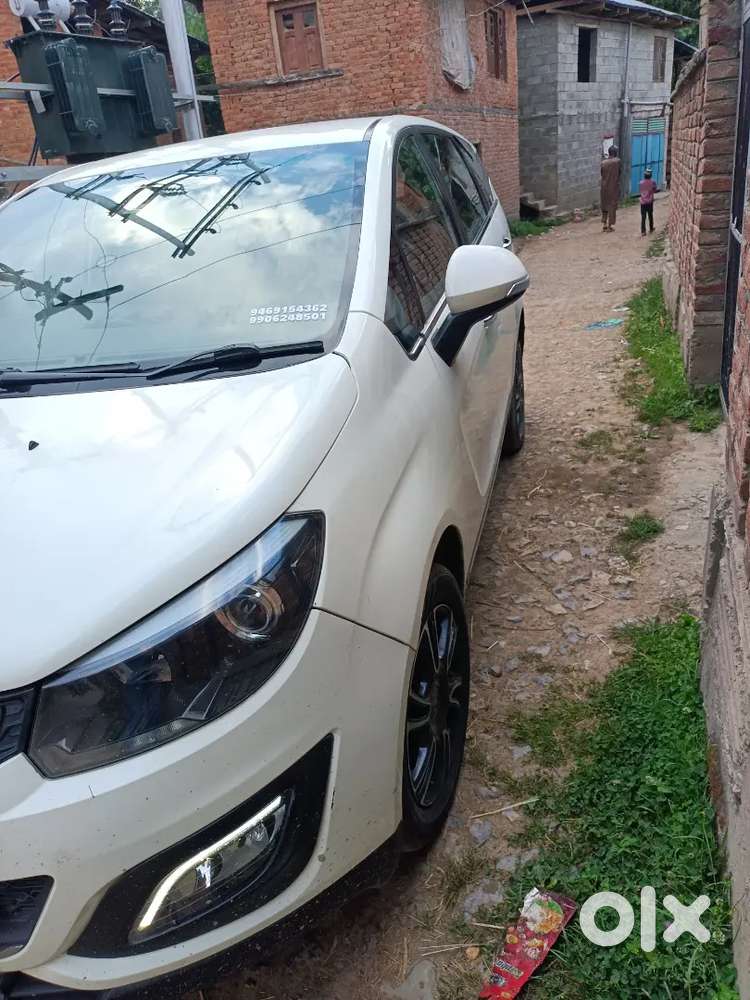 Mahindra Marazzo 2019