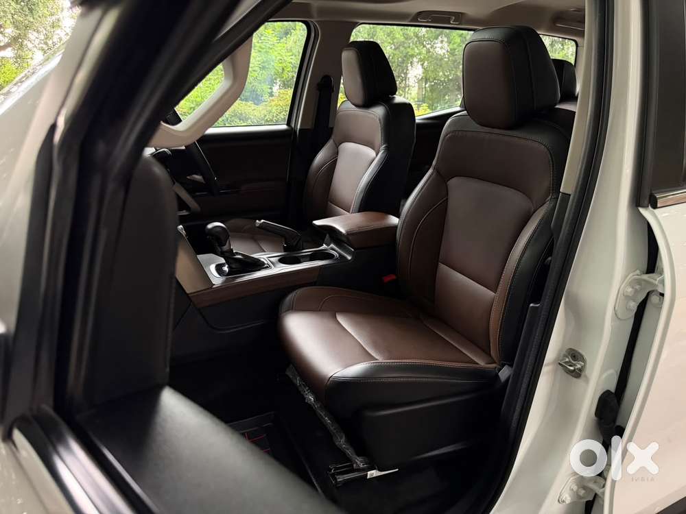 Mahindra Scorpio N Z8 Petrol At 7 Str, 2024, Petrol
