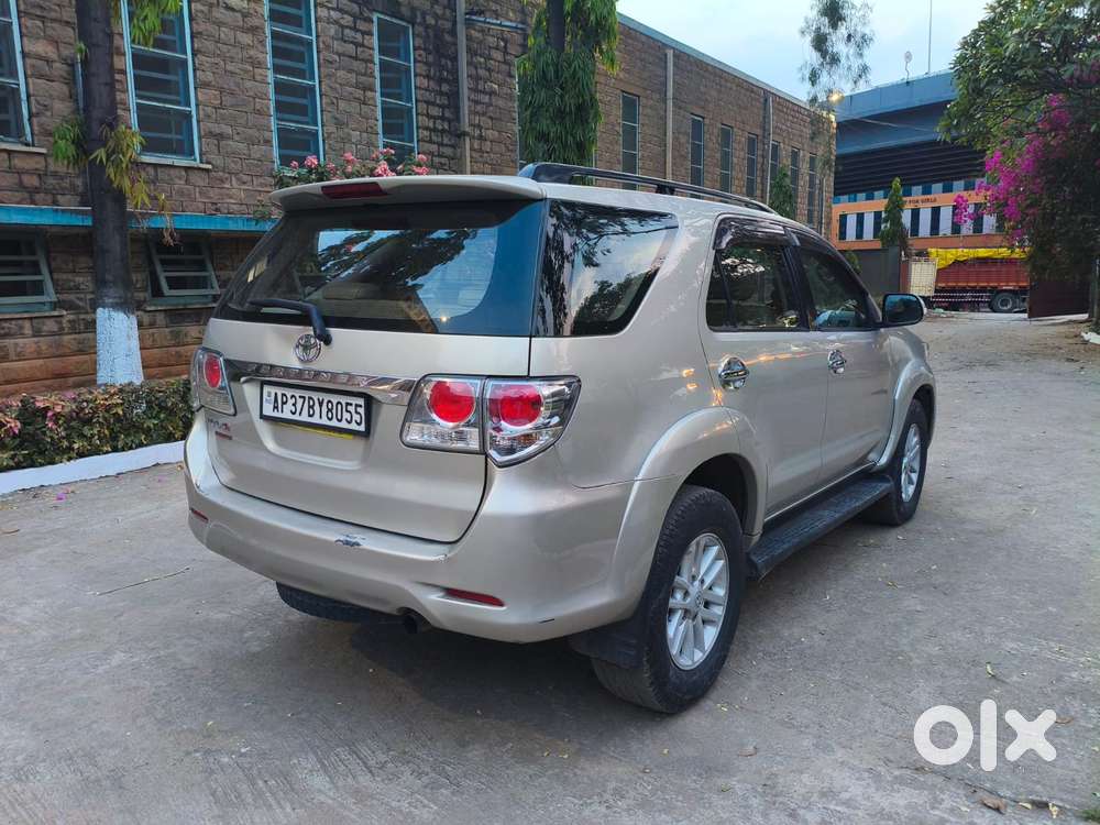 Toyota Fortuner 3.0 4x2 Automatic, 2013, Diesel