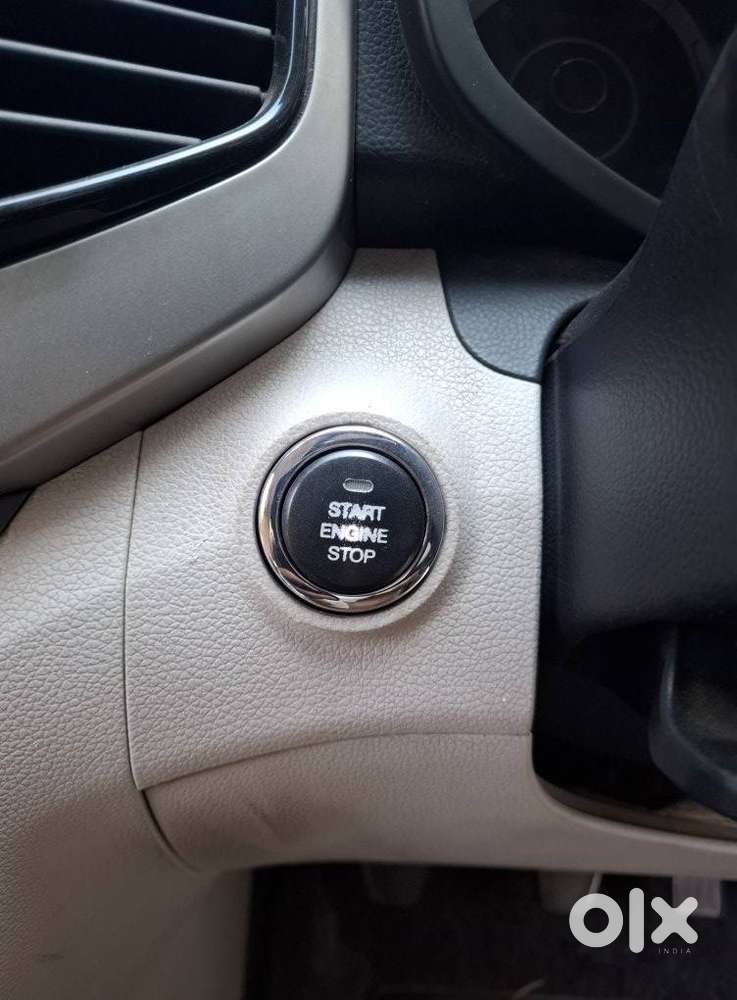 Mahindra Xuv300 W8 Diesel, 2019, Diesel