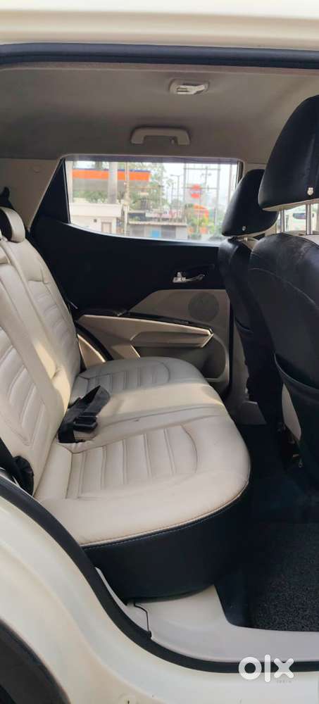 Mahindra Xuv300 W8 Diesel, 2020, Diesel