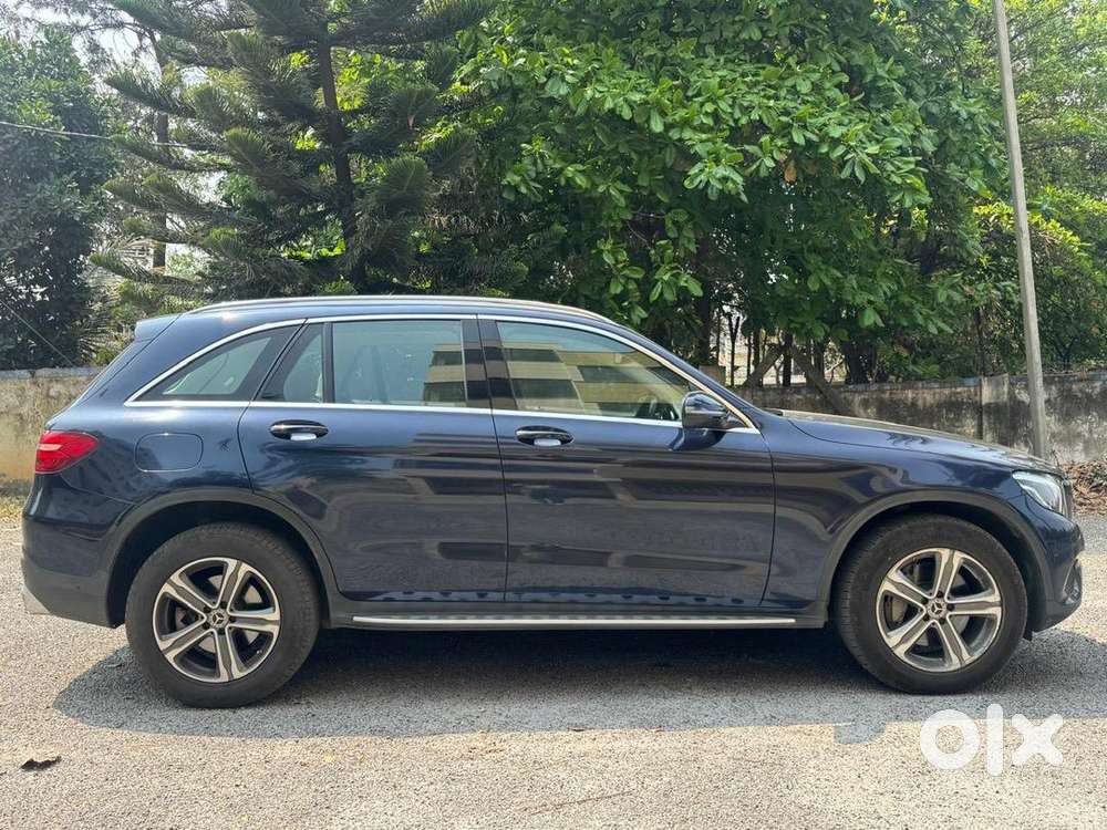 Mercedes Benz Glc220d 4matic 2019 Single Owner Less Driven