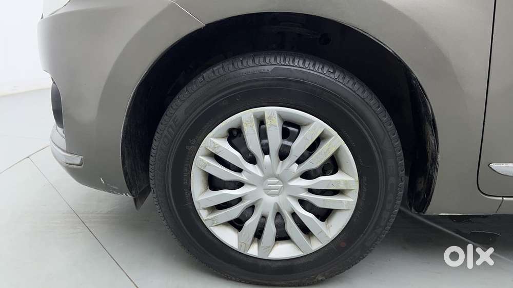 Maruti Suzuki Dzire 1.2 Vxi, 2017, Petrol