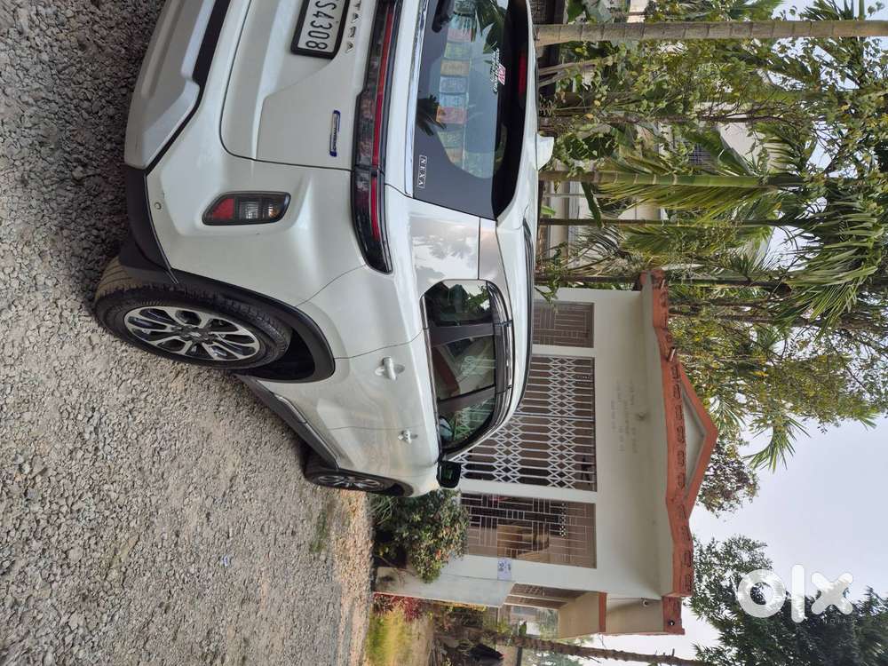 Maruti Suzuki Grand Vitara Smart Hybrid Alpha