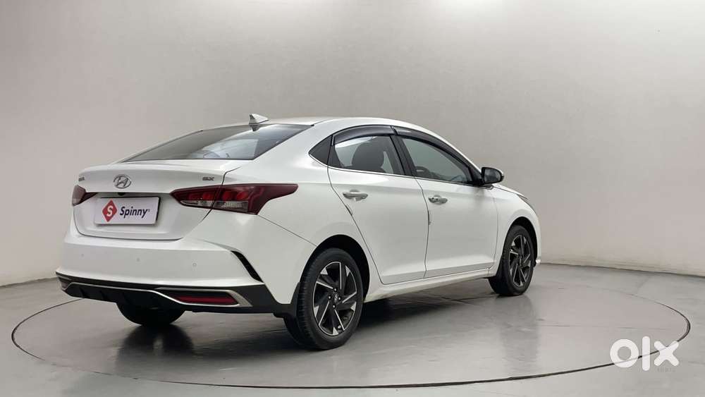 Hyundai Verna 1.5 Mpi Mt Sx (o), 2022, Petrol