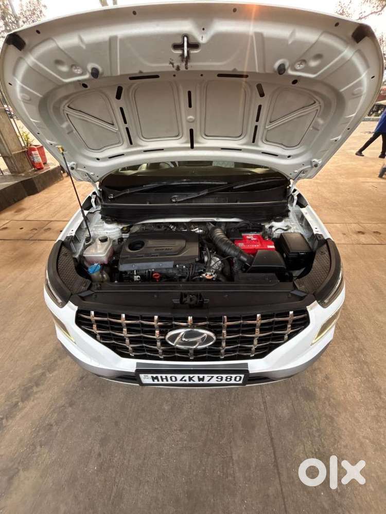 Hyundai Venue 2021 Diesel Well Maintained