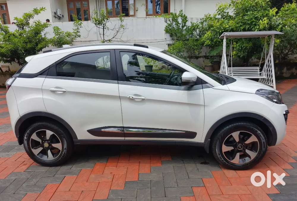 Tata Nexon Xz Plus(top End) 2018 Manual Petrol