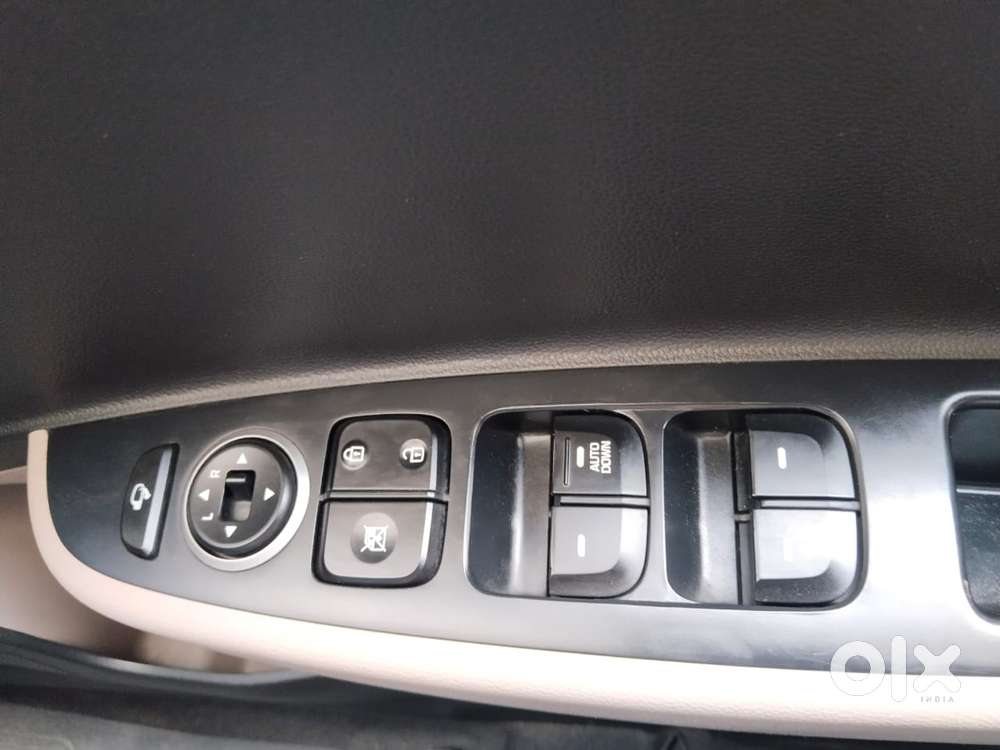 Hyundai Grand I10 Asta Automatic 1.2 Kappa Vtvt, 2016, Petrol