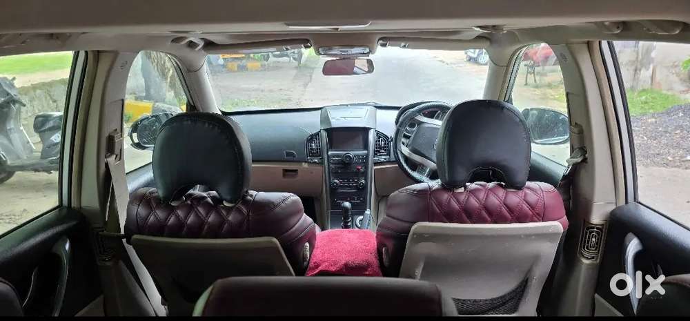Mahindra Xuv500 W10 2016