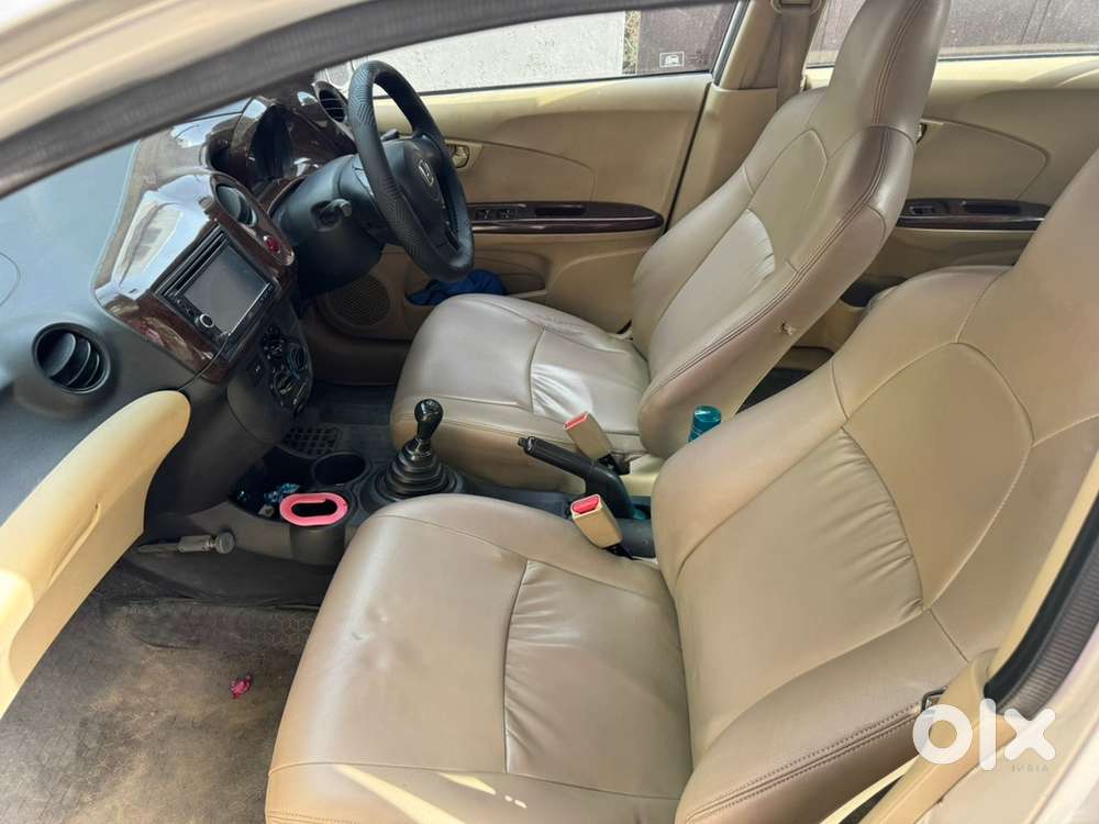 Honda Amaze Hybrid 2014