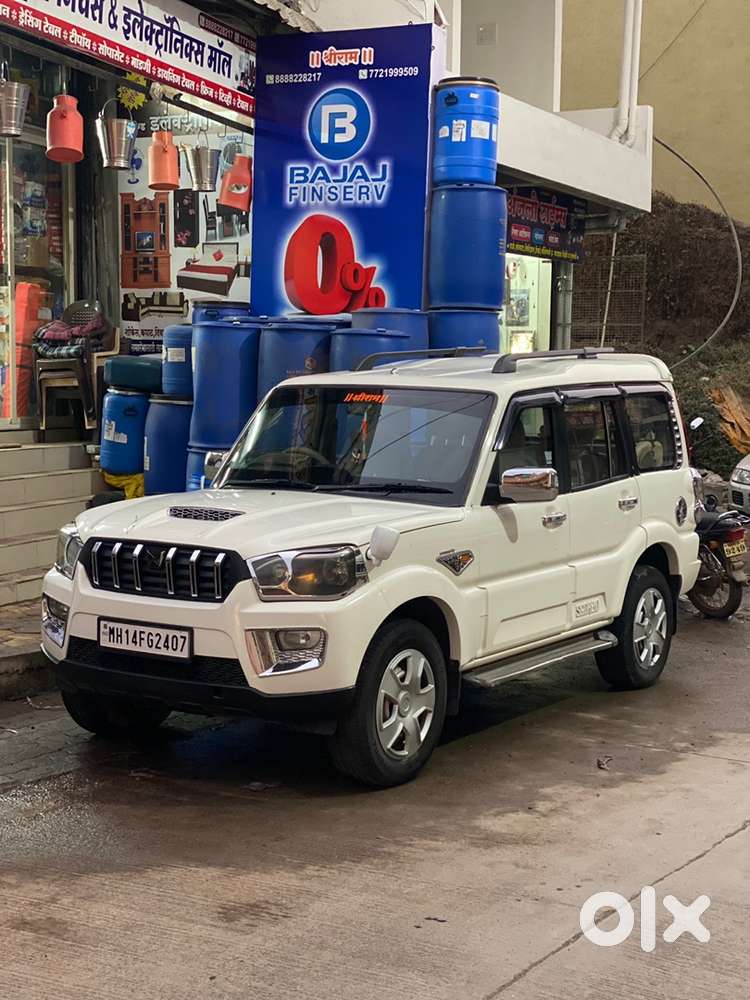 Mahindra Scorpio S4 Pluse  2015 Diesel Manual