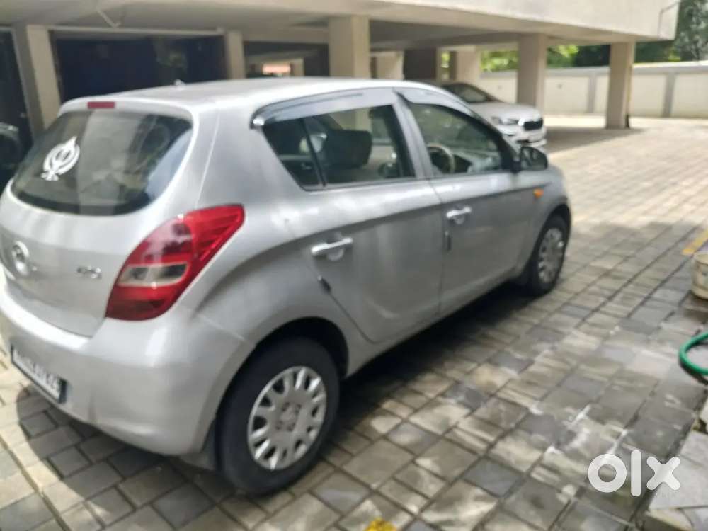 I20 Second Owner Petrol Cng 2009