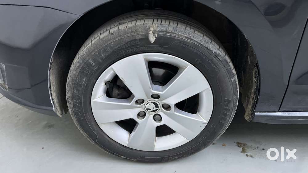Skoda Rapid 1.0 Ambition Tsi, 2021, Petrol