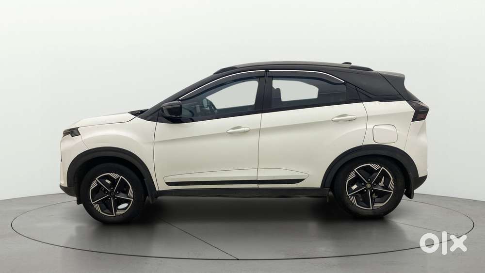Tata Nexon Fearless S Purple 1.5 Revotorq Diesel 6mt Dual Tone, 2023..
