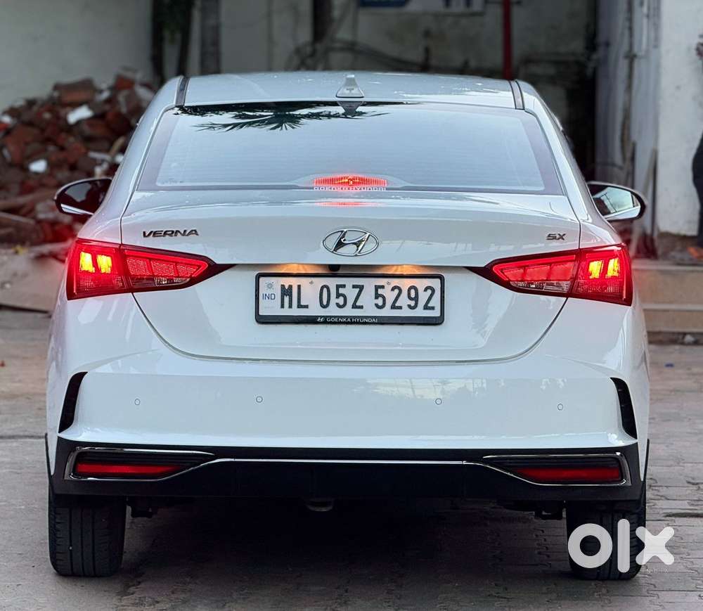Hyundai Verna 1.5 Sx Petrol Mt, 2023, Petrol