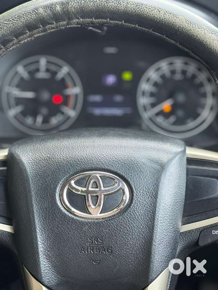 Toyota Innova Crysta 2.8 Gx At 7 Str, 2016, Diesel
