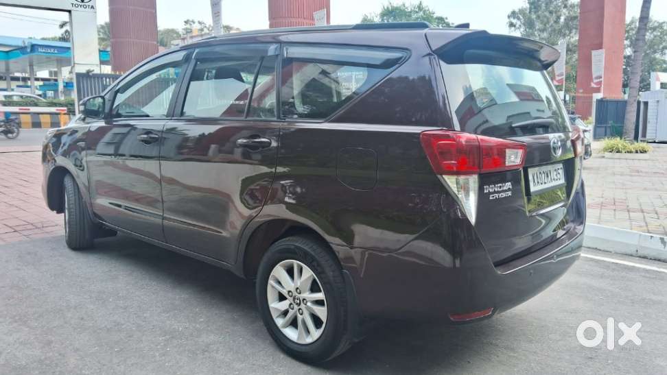 Toyota Innova Crysta 2.4 G Mt 7 Str, 2016, Diesel