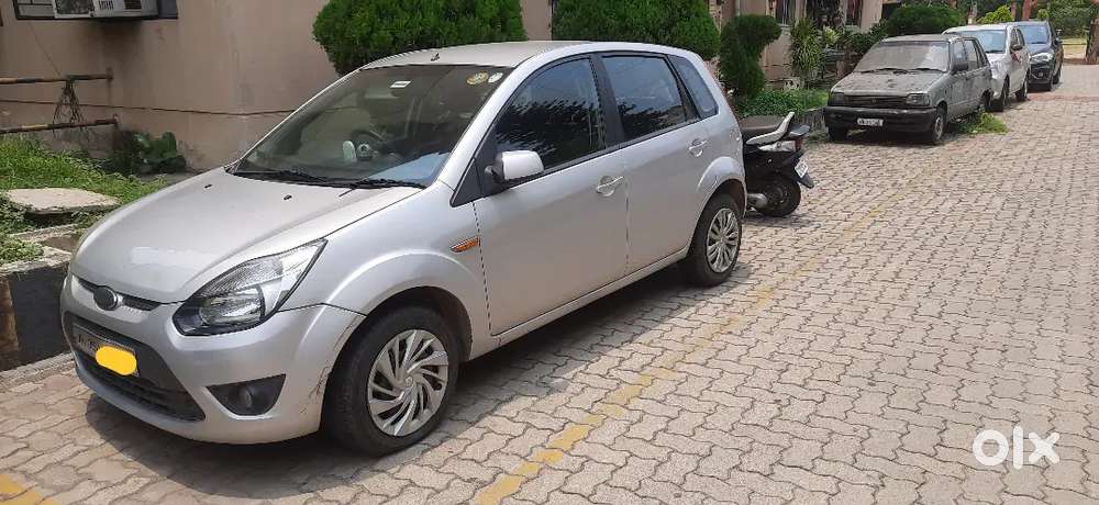 Ford Figo 2010 Diesel Well Maintained, Ac Working, 2 Tyres New.