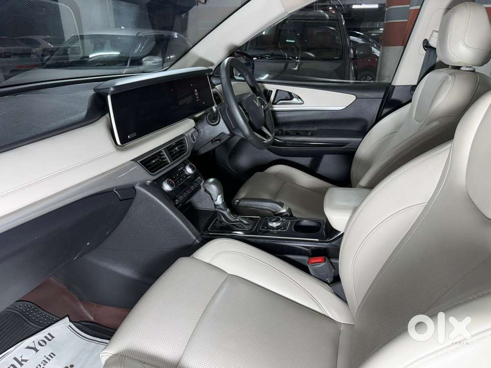Mahindra Xuv700 2.2 Ax 7 Diesel At Str, 2023, Diesel