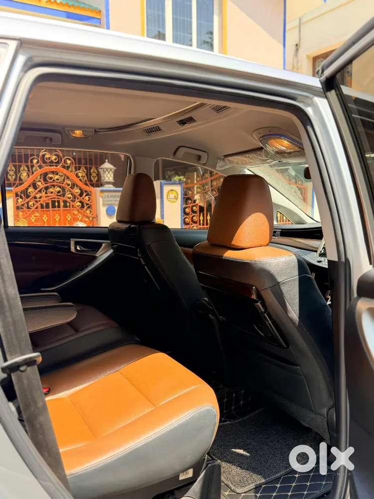 Toyota Innova Crysta 2022 Variant