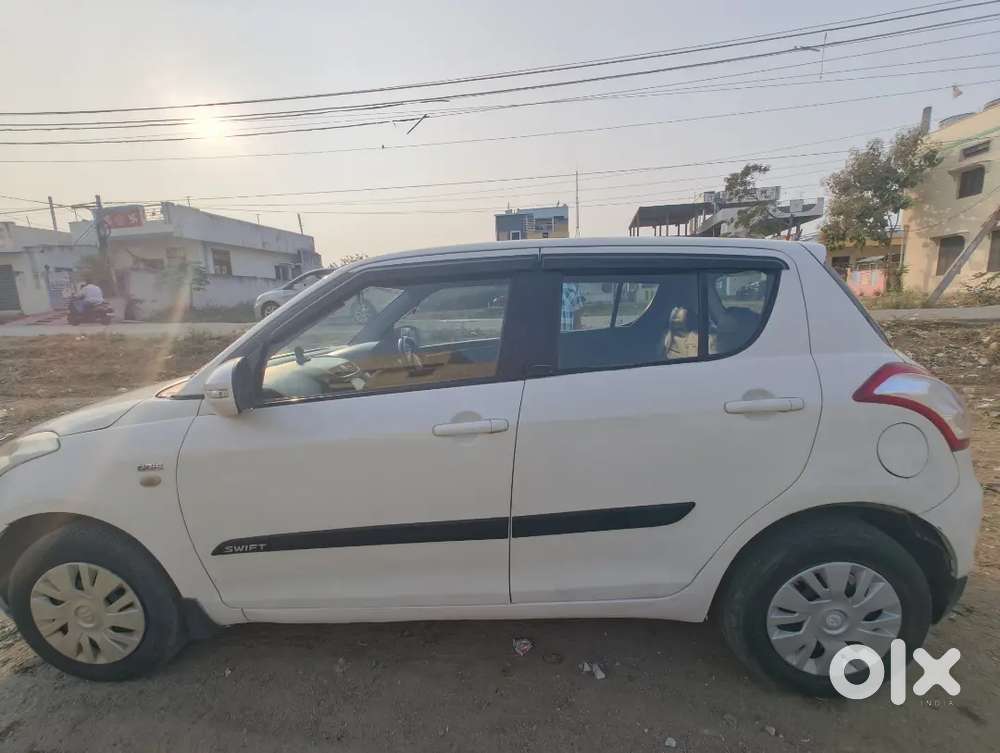 Maruti Suzuki Swift 2016