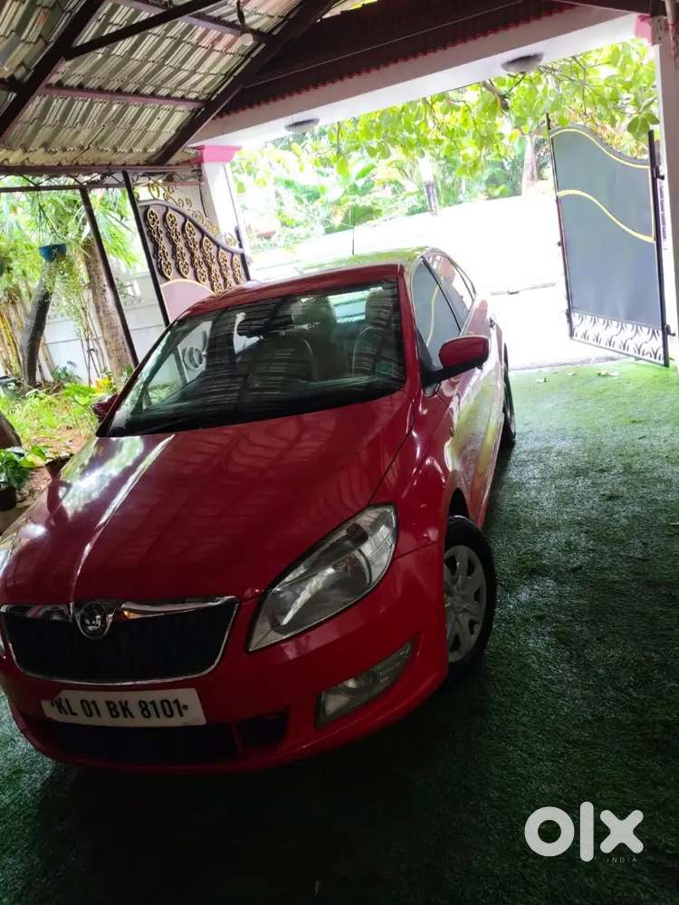 Skoda Rapid Red Color . Doctor Owned,best Condition.all Services Done