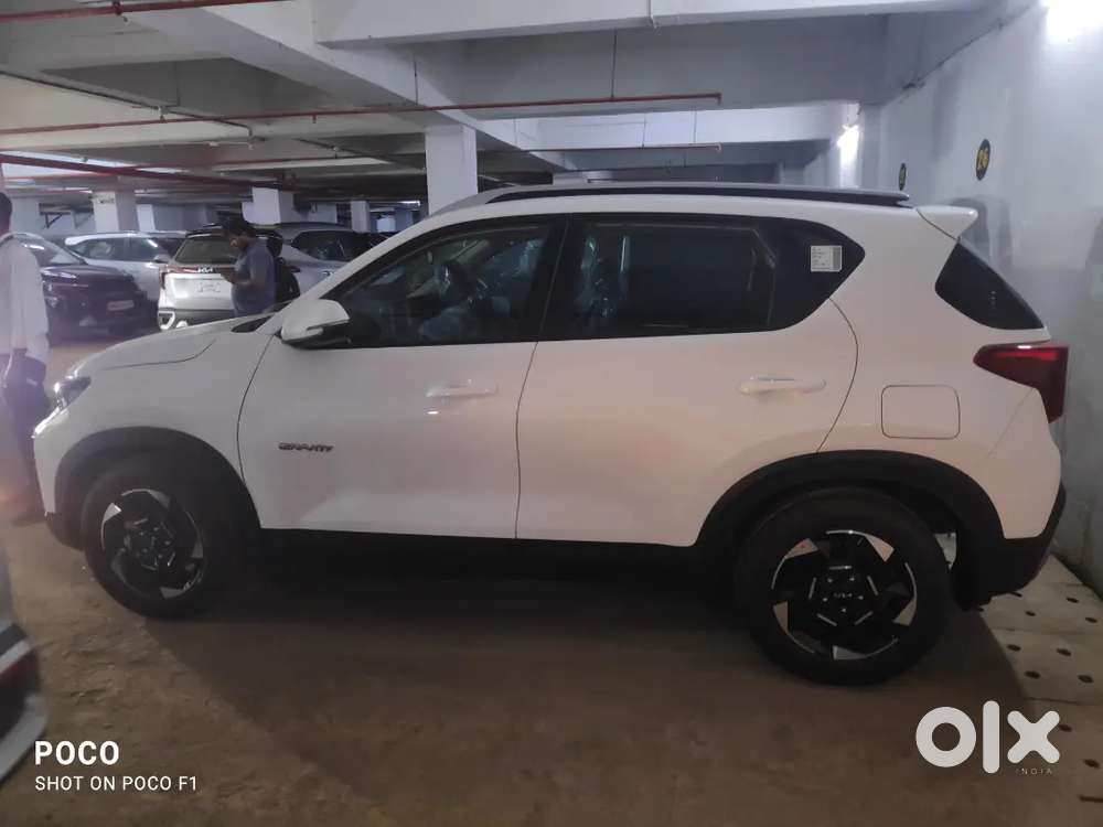 Kia Sonet 2024 Petrol 6000 Km Driven For Sale