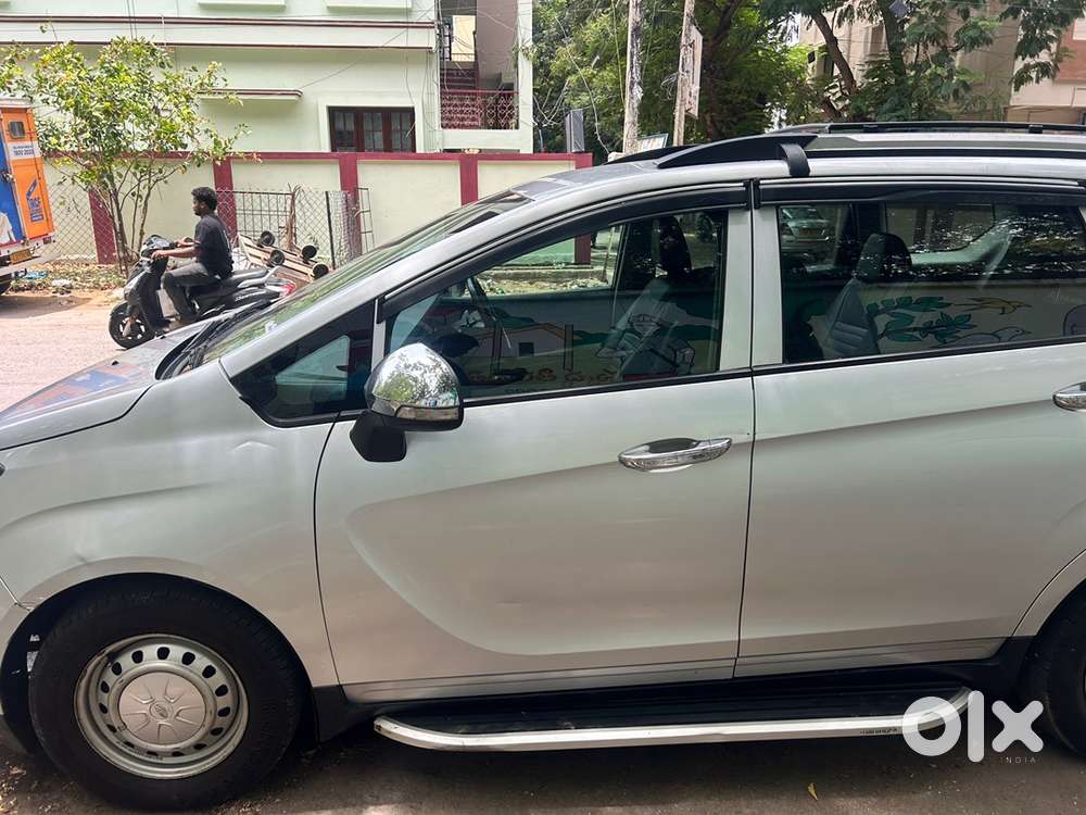 Mahindra Marazzo 2021 Petrol Manual