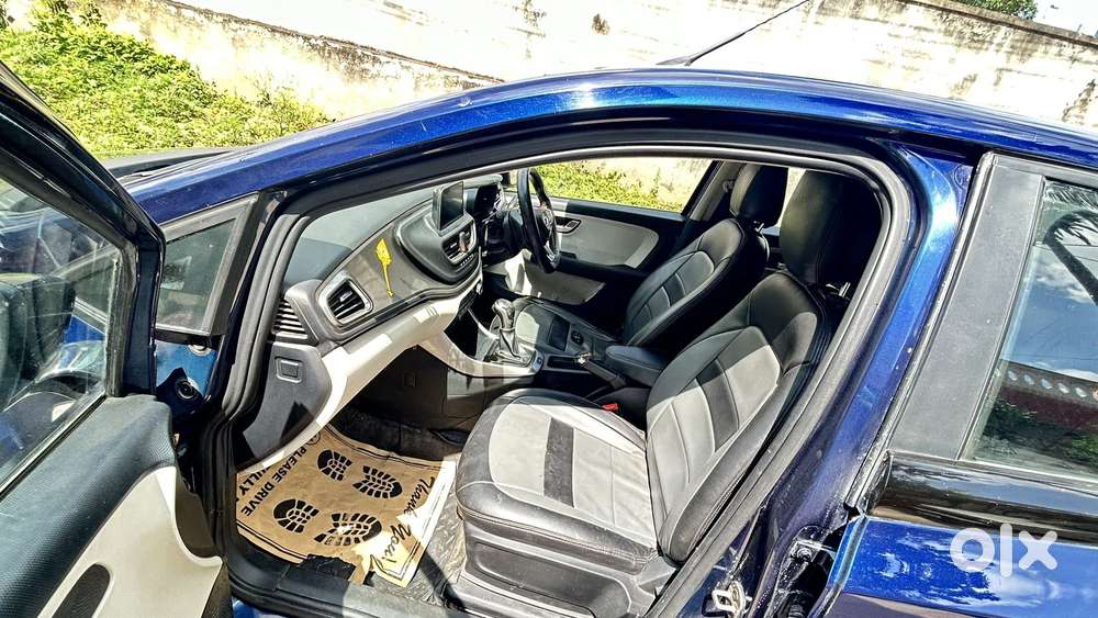 Tata Altroz 1.2 Xz (o), 2022, Petrol