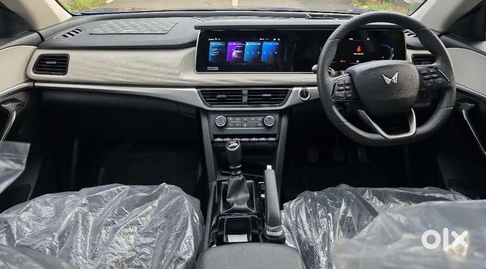 Mahindra Xuv700 Diesel 2025