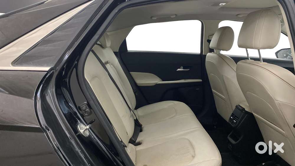 Hyundai Verna 1.5 Sx (o) Ivt, 2023, Petrol