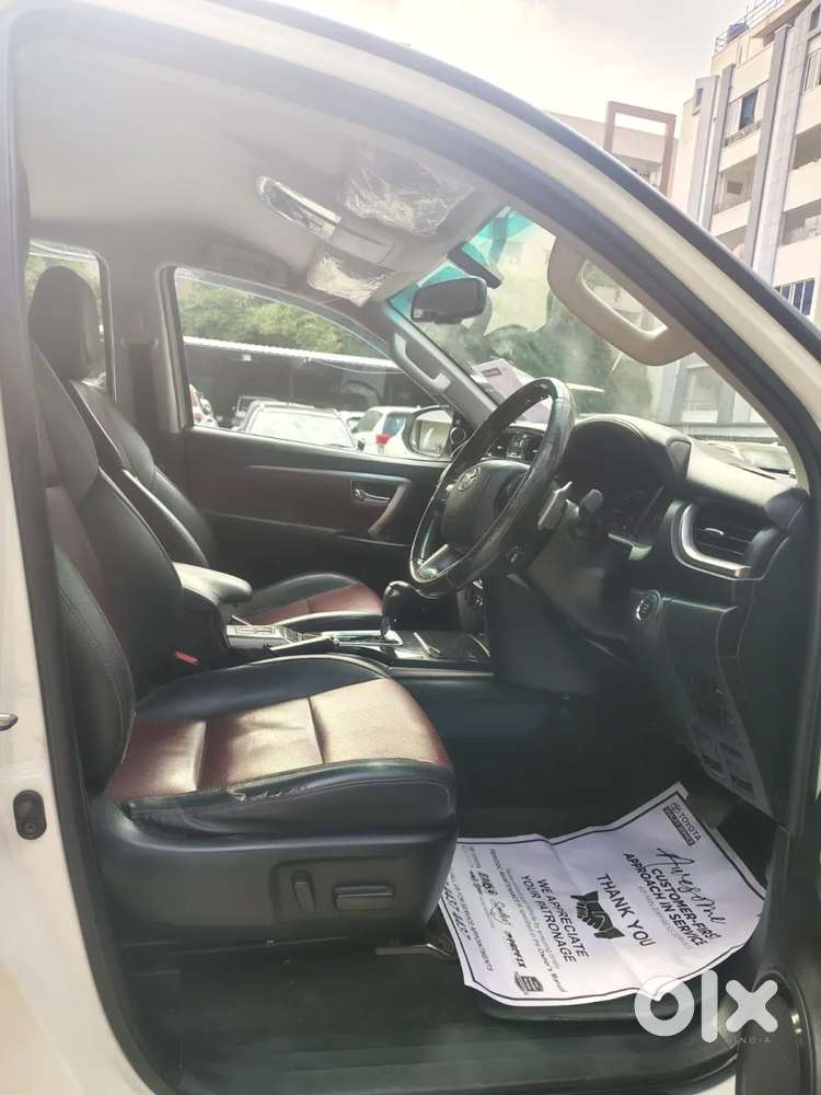 Toyota Fortuner Legender, 2022, Diesel