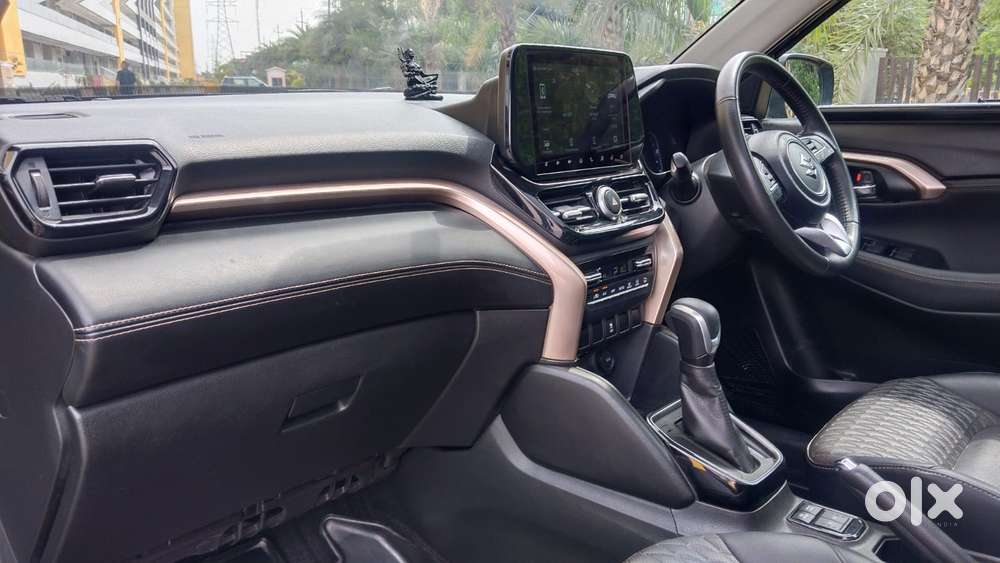 Maruti Suzuki Grand Vitara 1.5 Alpha Smart Hybrid At, 2023, Petrol