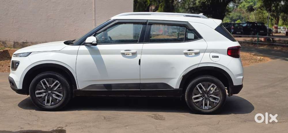 Hyundai Venue Sx Dual Tone Turbo, 2022, Petrol