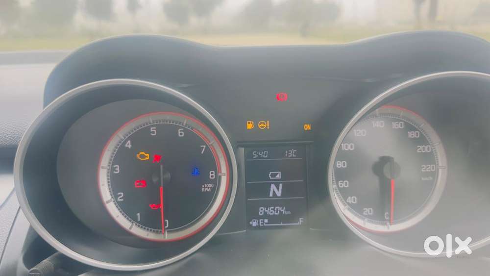 Maruti Suzuki Swift Amt Vvt Zxi, 2018, Petrol