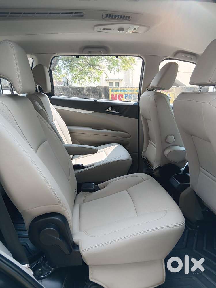 Mahindra Marazzo M8, 2019, Diesel