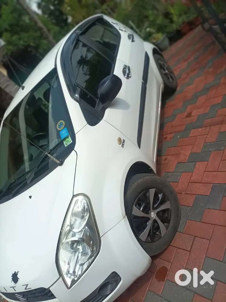 Good Condition, Single Owner, Tyre 70%.