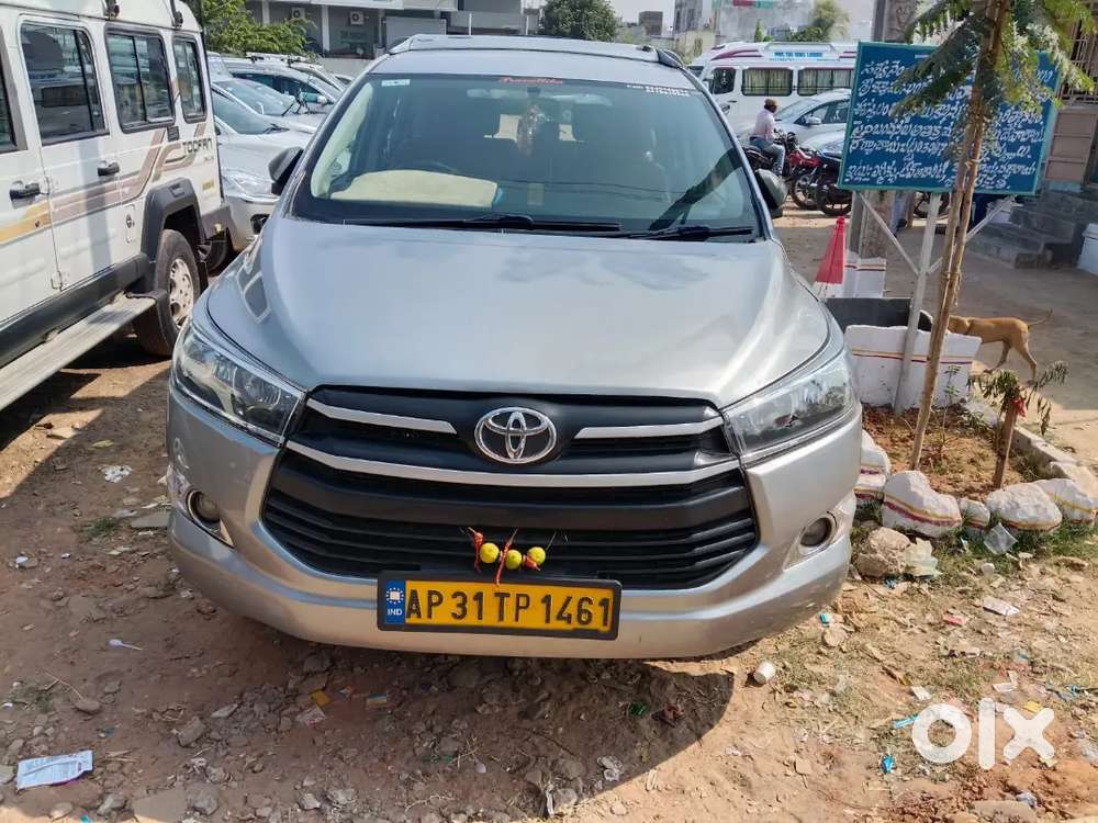 Toyota Innova Crysta 2018 Diesel 220000 Km Driven