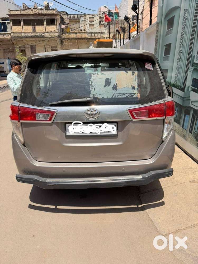 Toyota Innova Crysta 2018 Diesel Well Maintained