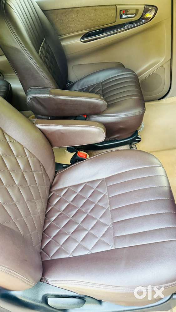 Toyota Innova  2016 V 2 Nd Owner  No Repcement Orginal Kerala