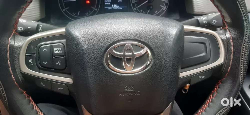 Toyota Innova Crysta [2020-ongoing] 2.4 Gx 8 Str, 2024, Diesel