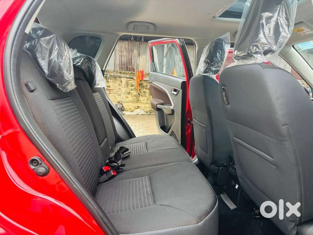Maruti Suzuki Brezza 1.5 Zxi Smart Hybrid, 2024, Petrol