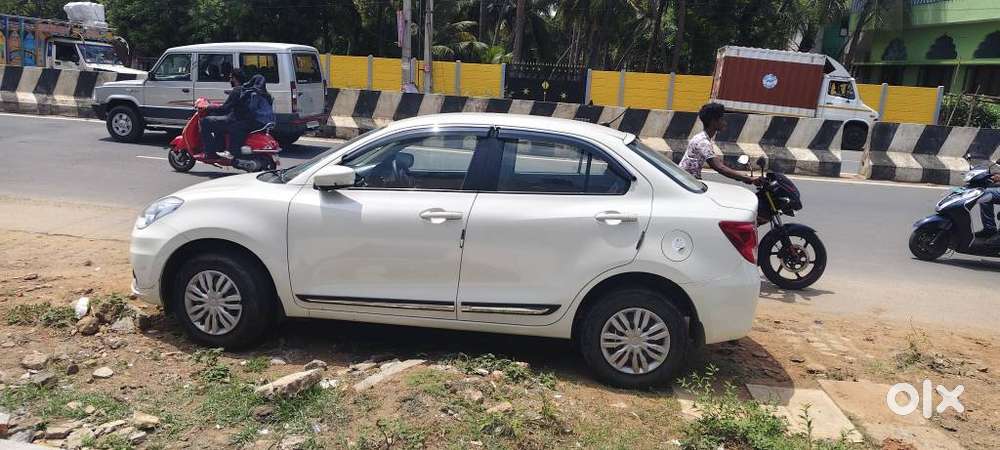 Maruti Suzuki Swift Dzire Vxi Optional, 2024, Petrol