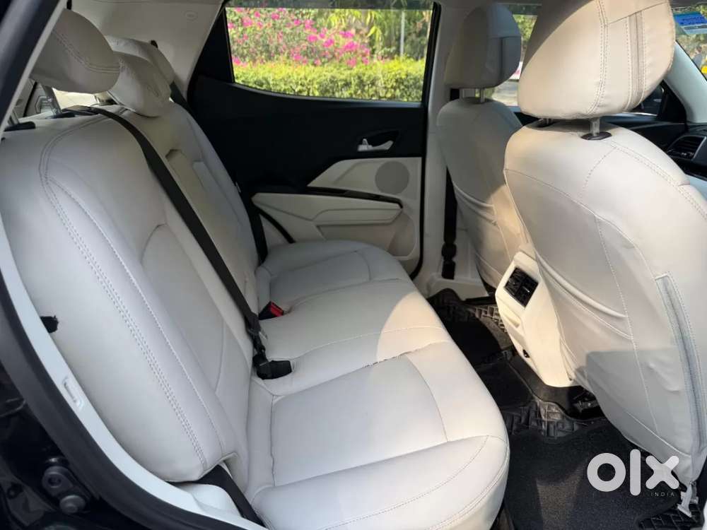 Mahindra Xuv 3xo Ax5l 1.2 Petrol At, 2024, Petrol