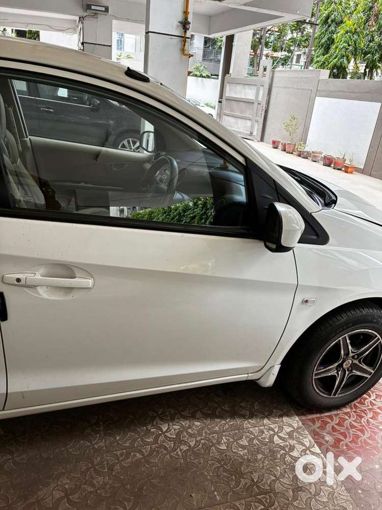 Honda Brio 2012 Petrol Well Maintained