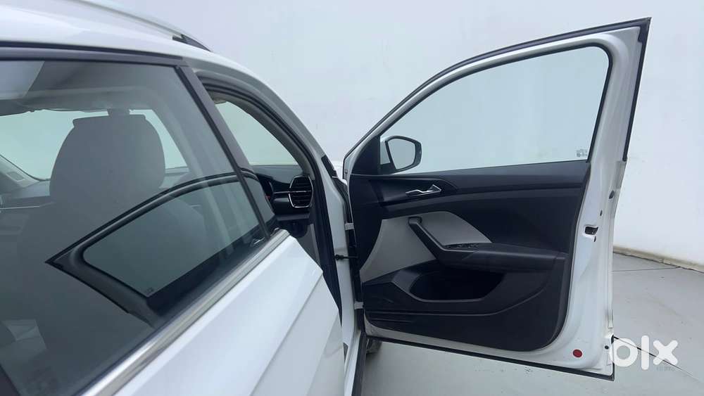 Skoda Kushaq Style 1.0l Tsi Mt, 2022, Petrol