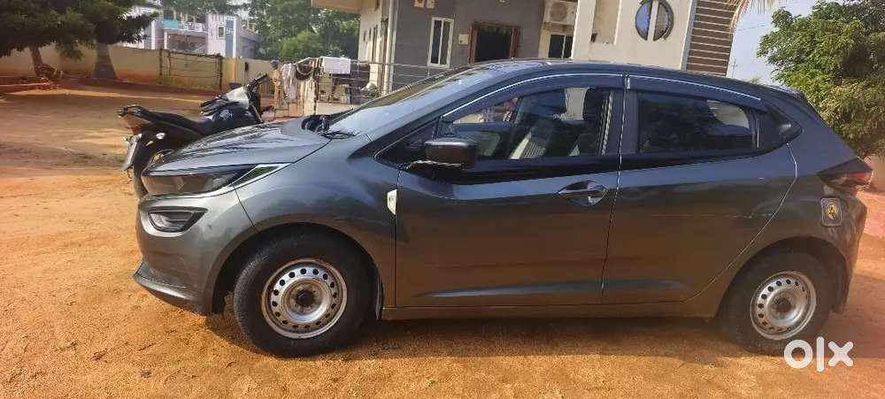 Tata Altroz 1.2 Xe 2023