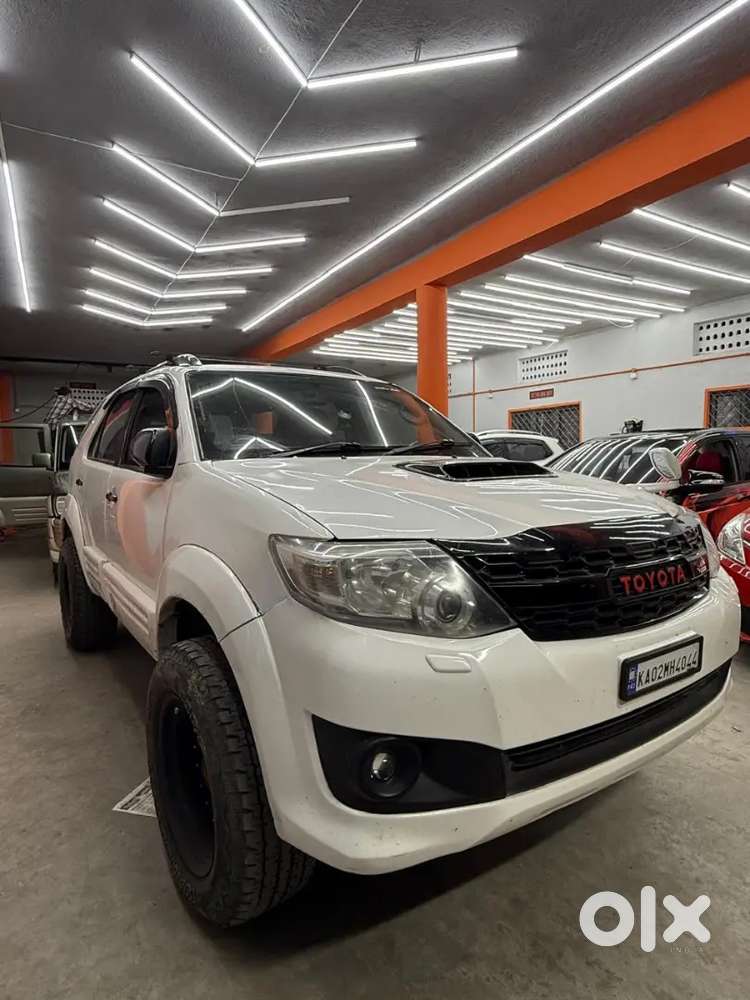 Toyota Fortuner 3.0l2wdat Diesel 2013 Automatic