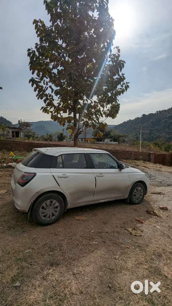 Maruti Suzuki Swift Vxi 2025