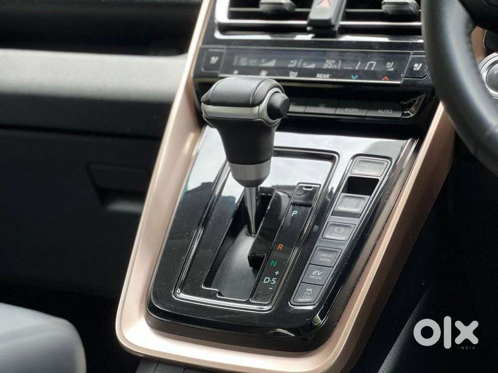 Maruti Suzuki Invicto Alpha Plus 7str, 2023, Petrol
